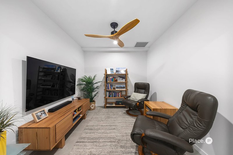 Photo - 409/100 Holdsworth Street, Coorparoo QLD 4151 - Image 11