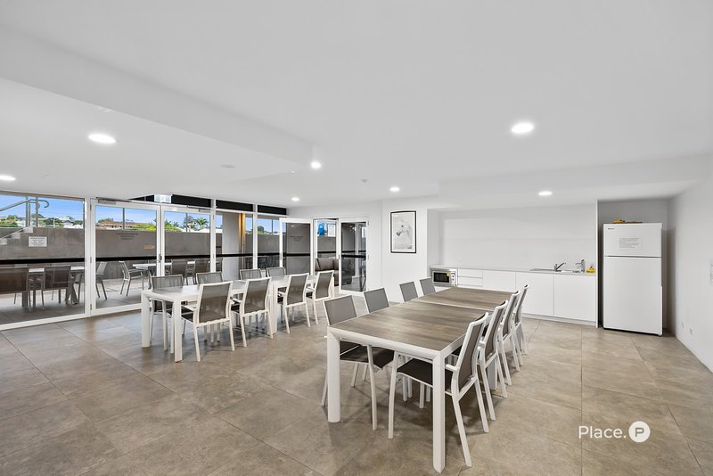 Photo - 409/100 Holdsworth Street, Coorparoo QLD 4151 - Image 23
