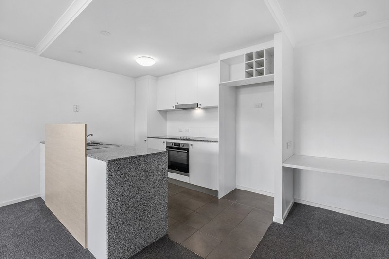 Photo - 409/17 Dooring Street, Braddon ACT 2612 - Image 2