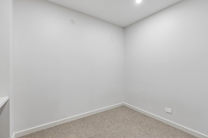 Photo - 409/42 Mort Street, Braddon ACT 2612 - Image 5