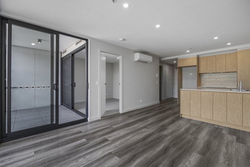Photo - 409/42 Mort Street, Braddon ACT 2612 - Image 2