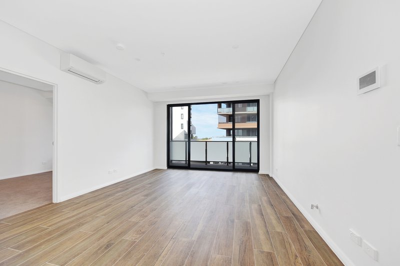 Photo - 409/4A Hasluck Street, Rouse Hill NSW 2155 - Image 2