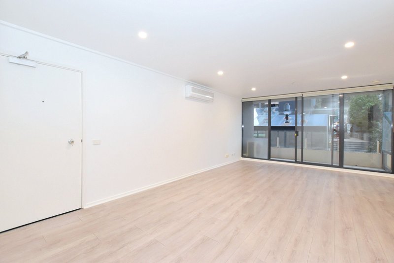 Photo - 409/668 Bourke Street, Melbourne VIC 3000 - Image 2