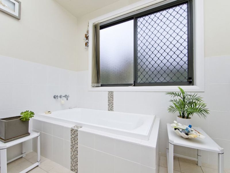 Photo - 40A Armidale Avenue, Nelson Bay NSW 2315 - Image 2