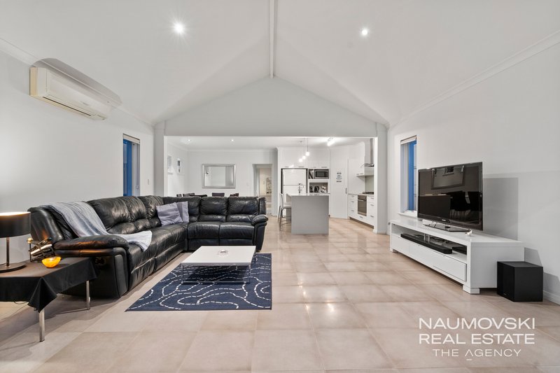 Photo - 40A Bridgewater Crescent, Karrinyup WA 6018 - Image 3