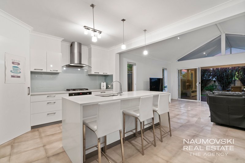 Photo - 40A Bridgewater Crescent, Karrinyup WA 6018 - Image 9