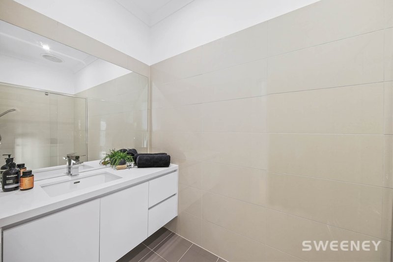 Photo - 40a Brook Drive, Altona VIC 3018 - Image 11