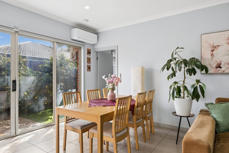 Photo - 40A Carter Avenue, Werribee VIC 3030 - Image 6
