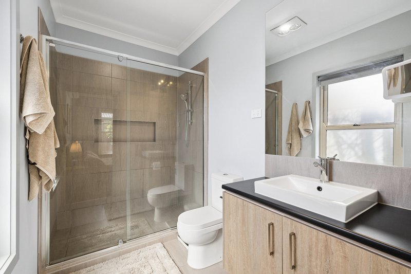 Photo - 40A Carter Avenue, Werribee VIC 3030 - Image 11