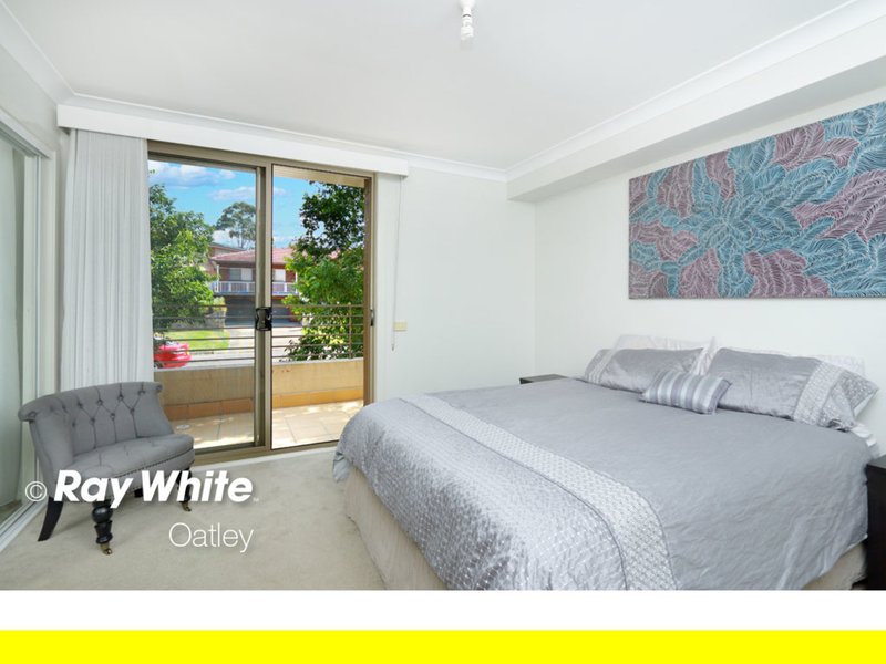 Photo - 40a East Crescent, Hurstville Grove NSW 2220 - Image 5