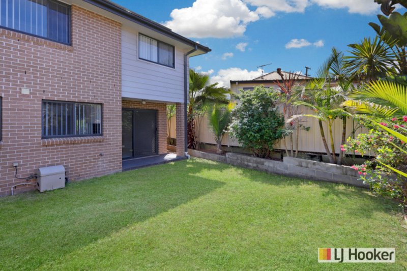 Photo - 4/1-3 Fielders Street, Seven Hills NSW 2147 - Image 5