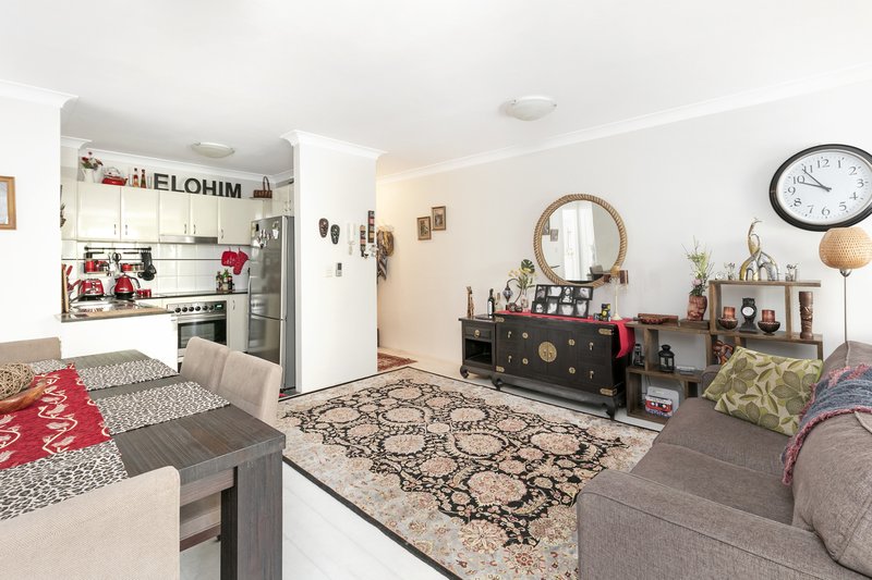 Photo - 4/1-3 Funda Place, Brookvale NSW 2100 - Image 2