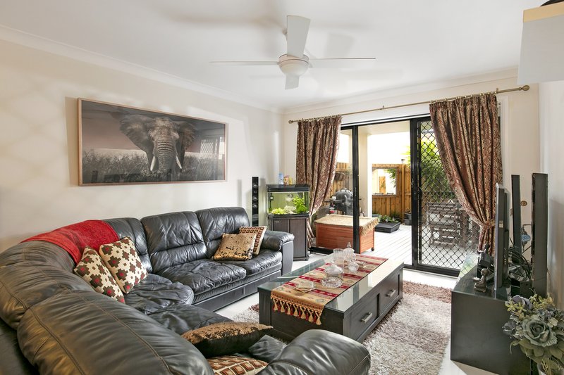 Photo - 4/1-3 Funda Place, Brookvale NSW 2100 - Image 3