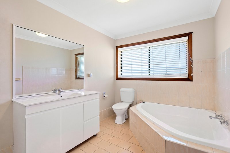 Photo - 4/1-3 Robertson Street, Shellharbour NSW 2529 - Image 8