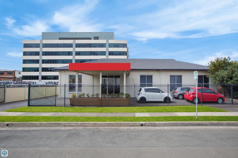 Photo - 41-43 Kenny Street, Wollongong NSW 2500 - Image 4