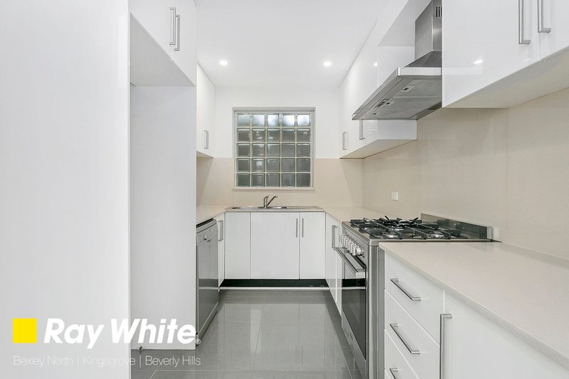 Photo - 4/1-9 Empire Lane, Marrickville NSW 2204 - Image 2