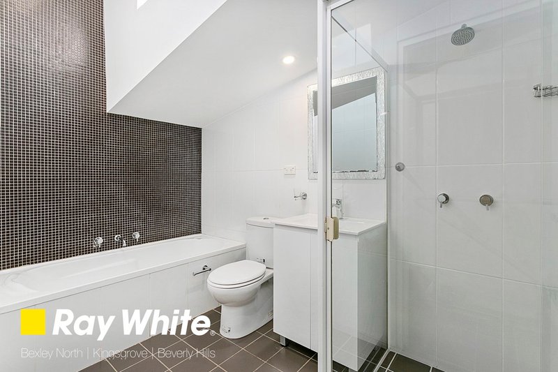 Photo - 4/1-9 Empire Lane, Marrickville NSW 2204 - Image 5