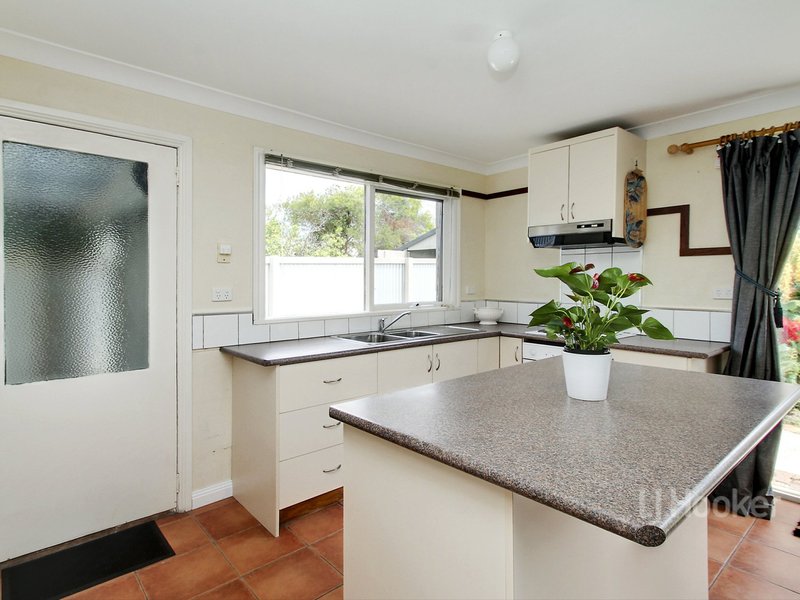 Photo - 41 A Pinnock Street, Bairnsdale VIC 3875 - Image 4