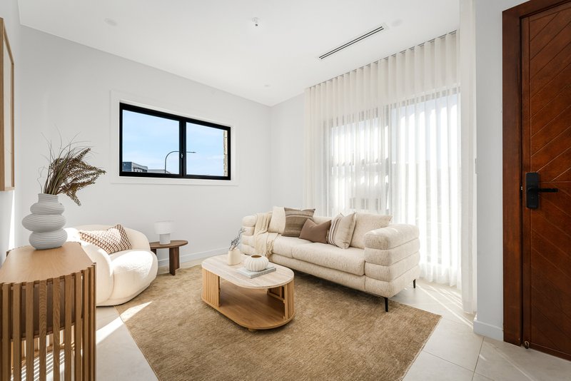 Photo - 41 Aaron Street, Box Hill NSW 2765 - Image 3