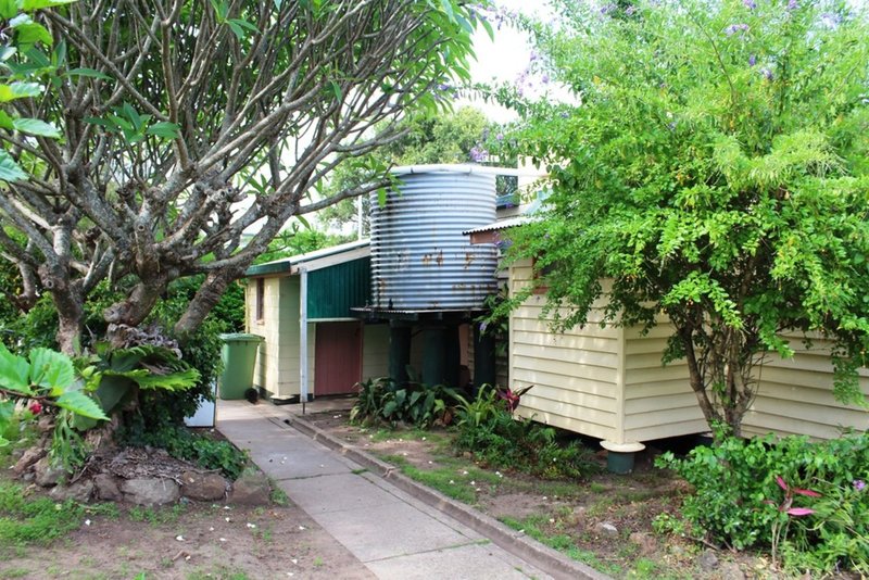 Photo - 41 Abbotsford Street, Toogoolawah QLD 4313 - Image 14