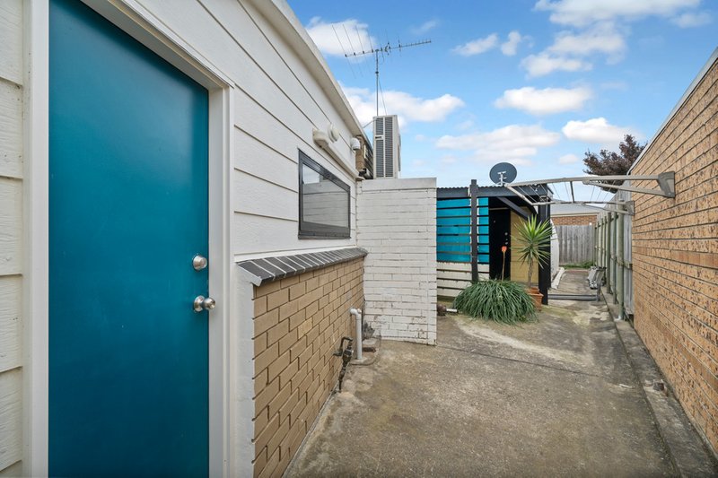 Photo - 4/1 Alcona Court, Bell Park VIC 3215 - Image 6