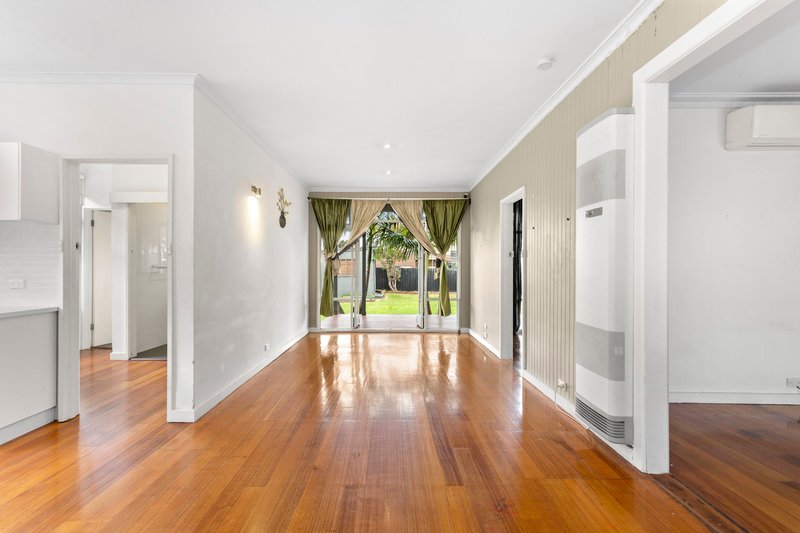 Photo - 41 Alexander Avenue, Thomastown VIC 3074 - Image 6