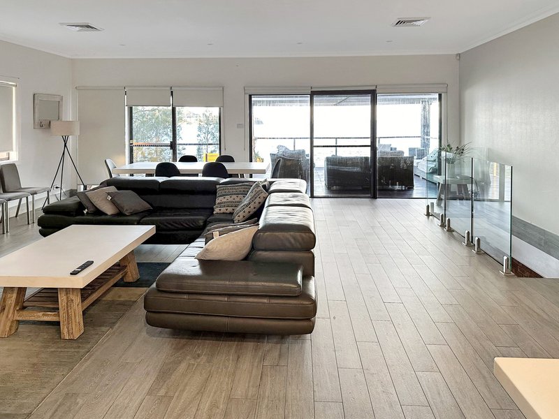 Photo - 41 Alexander Parade, Arcadia Vale NSW 2283 - Image 3
