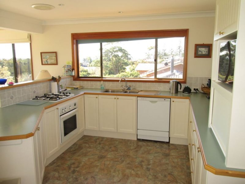 Photo - 41 Allenby Road, Tuross Head NSW 2537 - Image 11