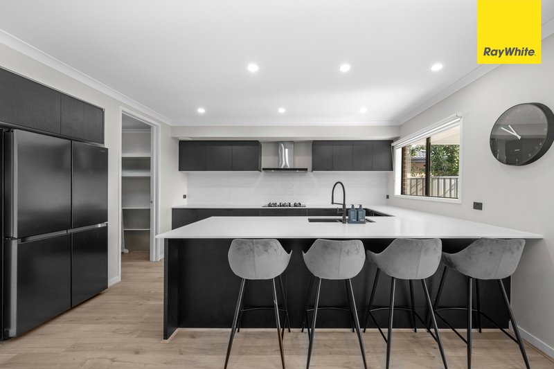 Photo - 41 Ambien Crescent, Strathtulloh VIC 3338 - Image 9