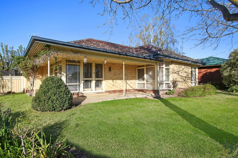 Photo - 41 Anderson Street, Euroa VIC 3666 - Image 2