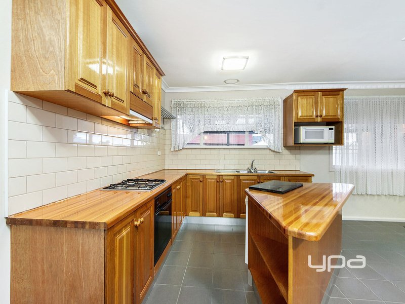 Photo - 41 Anna Street, St Albans VIC 3021 - Image 4