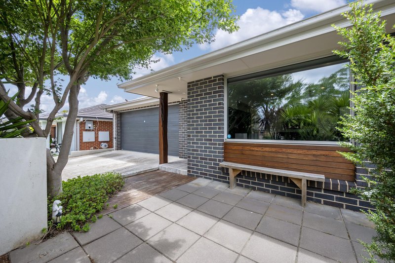 Photo - 41 Annie Douglas Street, Casey ACT 2913 - Image 2