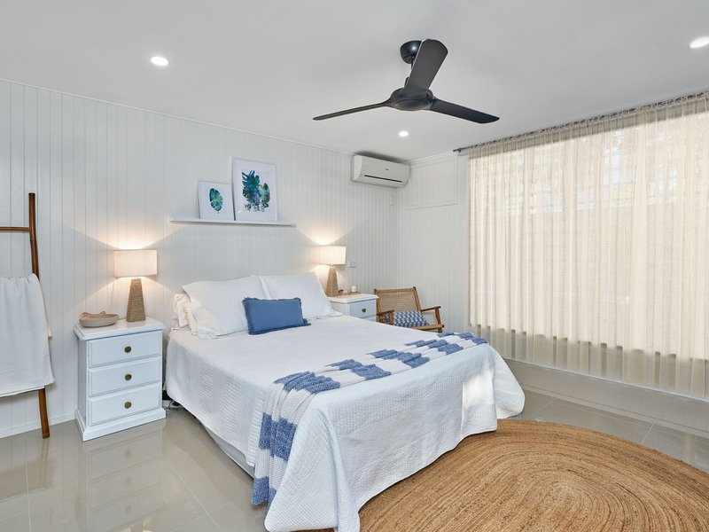 Photo - 41 Arlington Esplanade, Clifton Beach QLD 4879 - Image 25