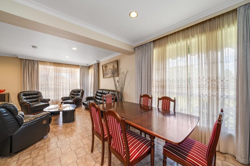 Photo - 41 Baden Drive, Hoppers Crossing VIC 3029 - Image 4