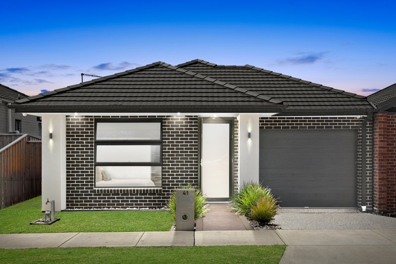 41 Bagshot Circuit, Mernda VIC 3754