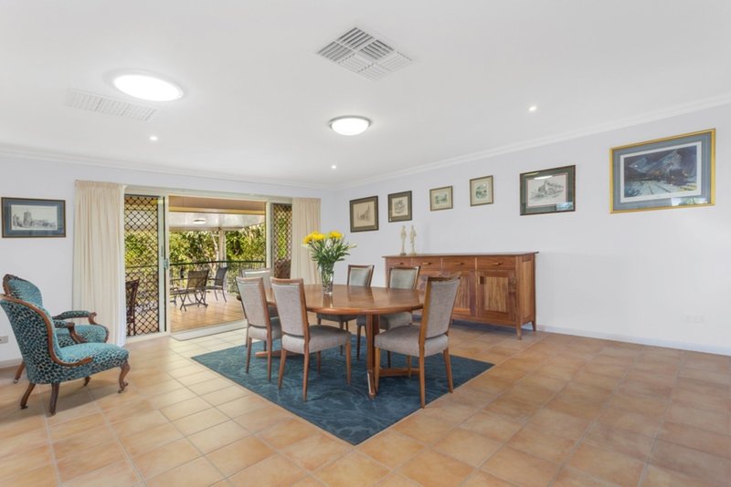 Photo - 41 Banksia Place, Bridgeman Downs QLD 4035 - Image 15