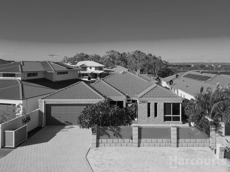 41 Batavia Quays , South Yunderup WA 6208