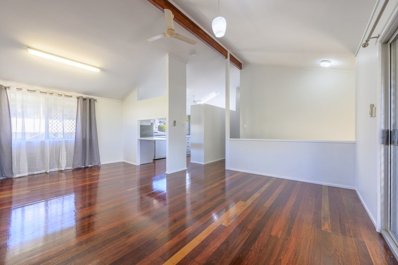 Photo - 41 Beak Street, New Auckland QLD 4680 - Image 4