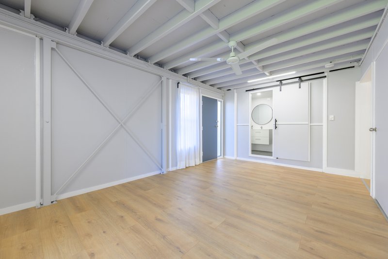 Photo - 41 Beak Street, New Auckland QLD 4680 - Image 15