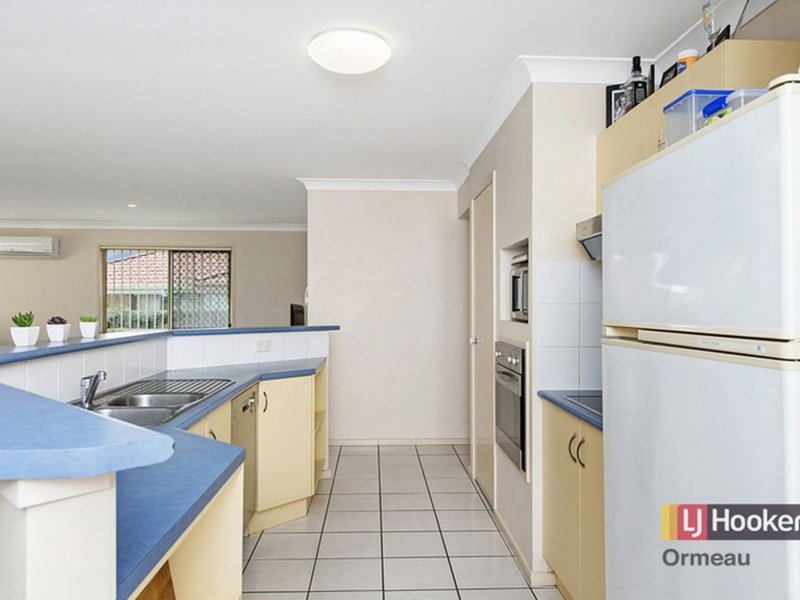 Photo - 41 Bedivere Drive, Ormeau QLD 4208 - Image 5