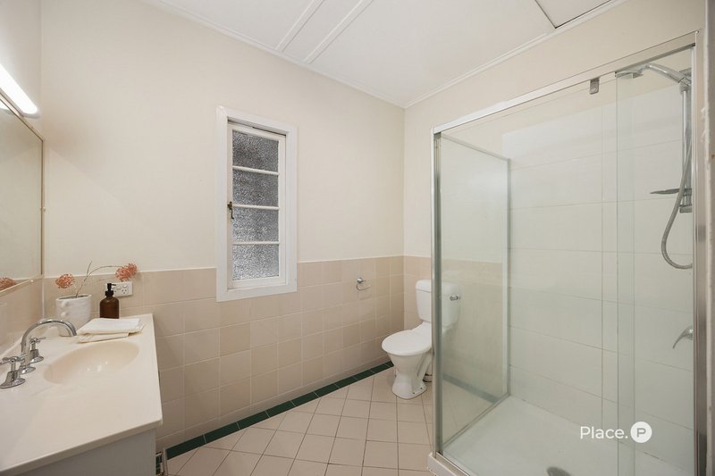 Photo - 41 Bernecker Street, Carina QLD 4152 - Image 12