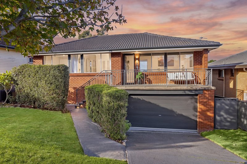 Photo - 41 Beverley Avenue, Unanderra NSW 2526 - Image 1