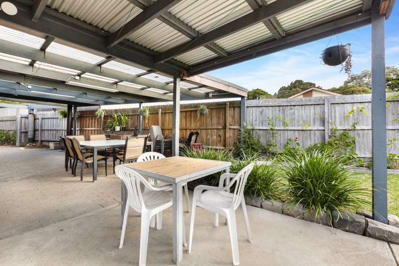 Photo - 41 Bexsarm Crescent, Rowville VIC 3178 - Image 14