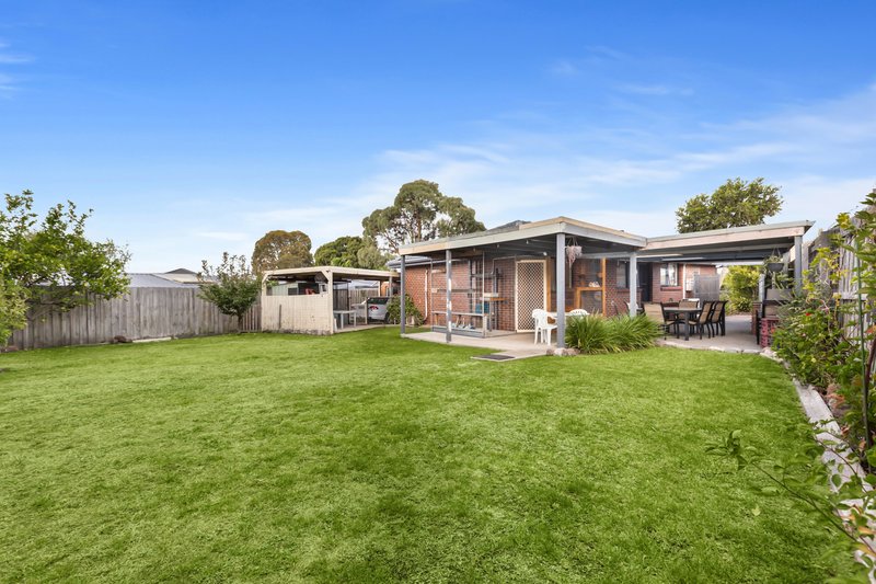 Photo - 41 Bexsarm Crescent, Rowville VIC 3178 - Image 15