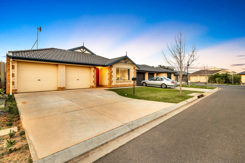 Photo - 41 Biarritz Street, Munno Para West SA 5115 - Image 2