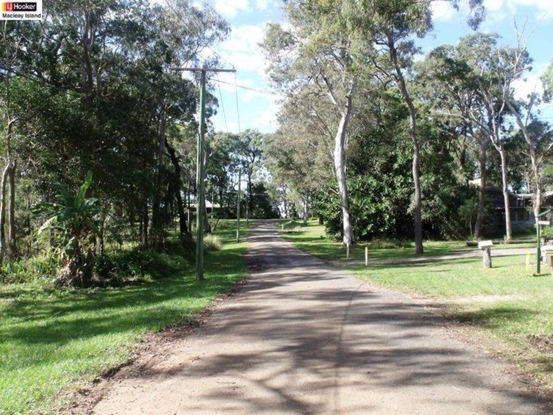 Photo - 41 Blue Bay Crescent, Macleay Island QLD 4184 - Image 8