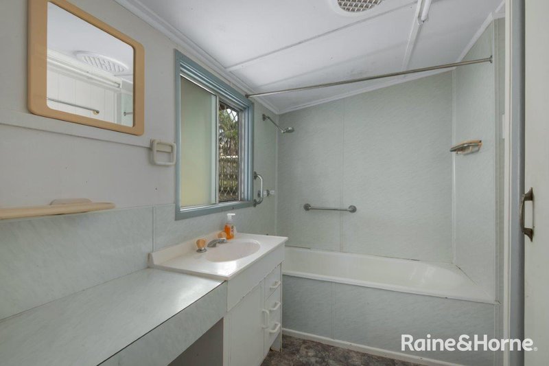 Photo - 41 Boles Street, West Gladstone QLD 4680 - Image 7