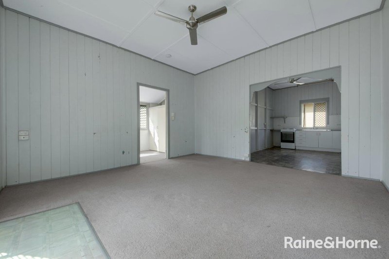 Photo - 41 Boles Street, West Gladstone QLD 4680 - Image 9