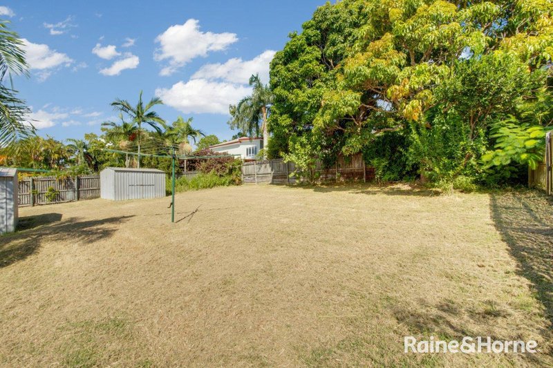 Photo - 41 Boles Street, West Gladstone QLD 4680 - Image 18