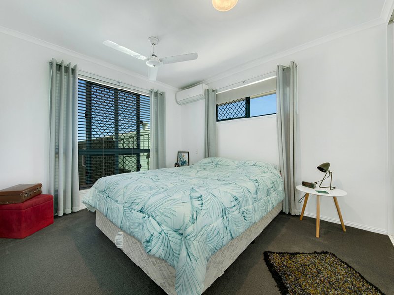 Photo - 41 Booth Avenue, Tannum Sands QLD 4680 - Image 12